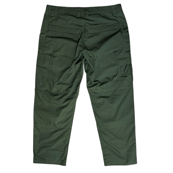 Men's Green Cargo Pants - Picture 2 of 9